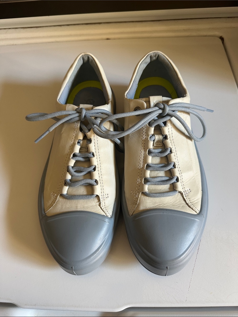 Ecco Beige Leather Sneakers with Gray Accents